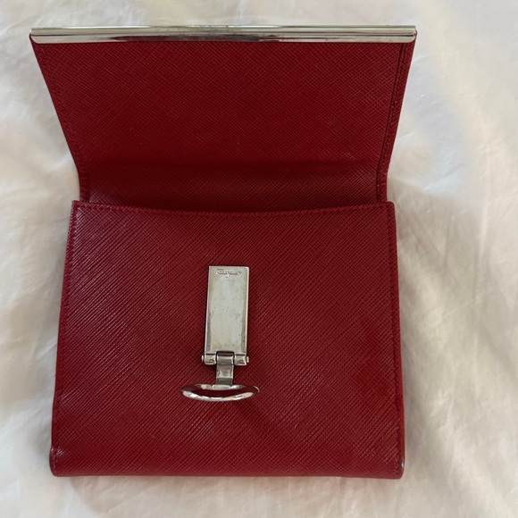 Salvatore Ferragamo red gancini leather folding wallet silver hardware - Picture 2 of 6